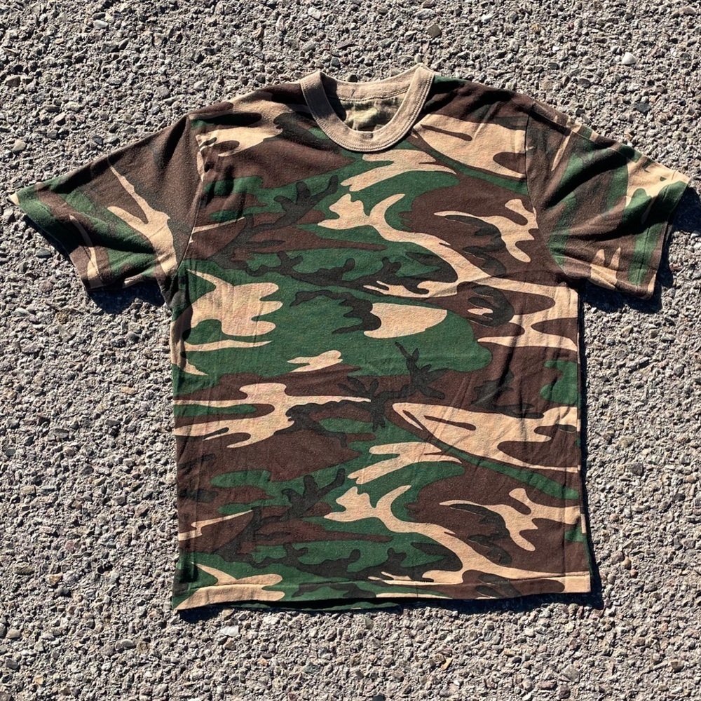 Woodland Camo Hunting Vtg 1990s T-Shirt M